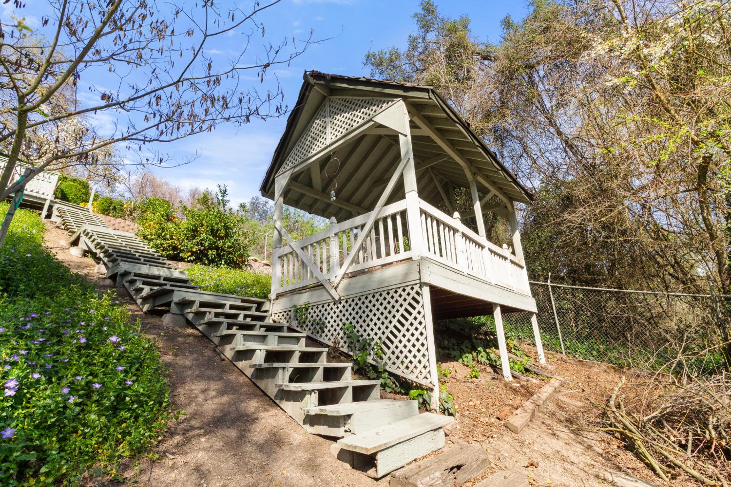 12030 Rodden Rd, Oakdale, CA 95361