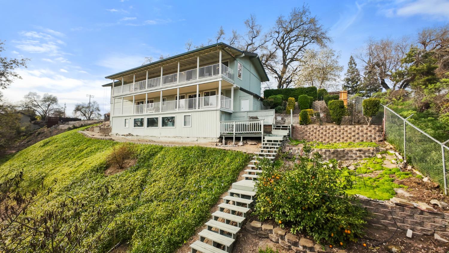 12030 Rodden Rd, Oakdale, CA 95361