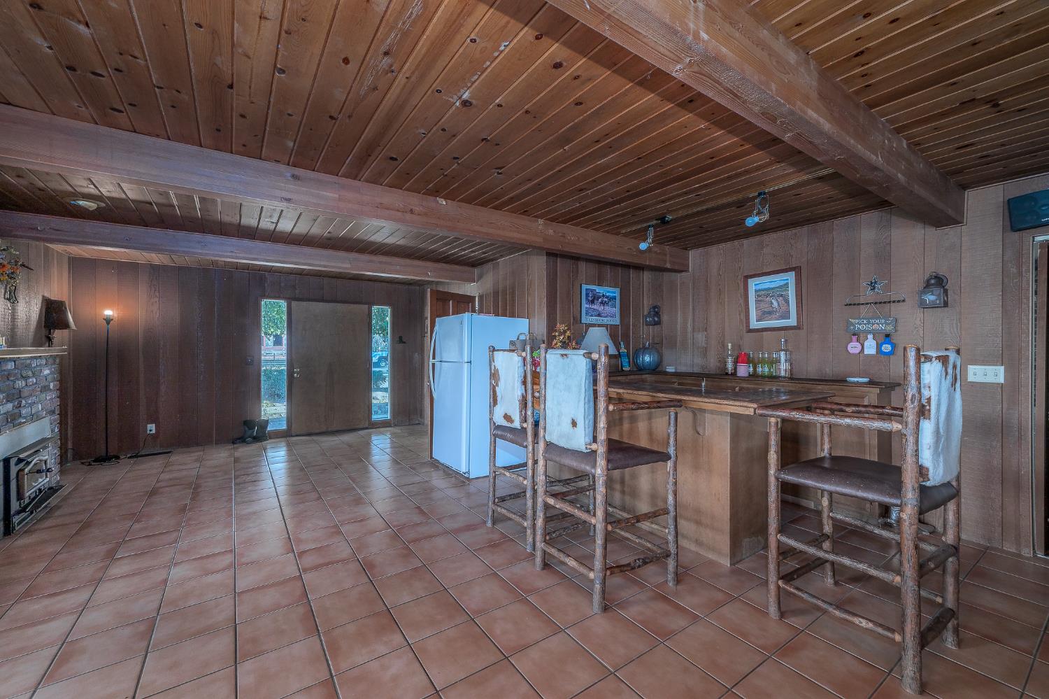 11501 Pioneer Ave, Oakdale, CA 95361