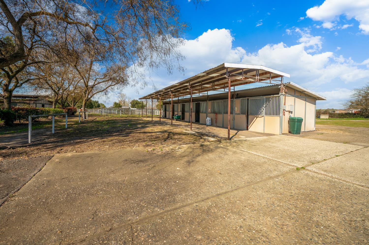 11501 Pioneer Ave, Oakdale, CA 95361