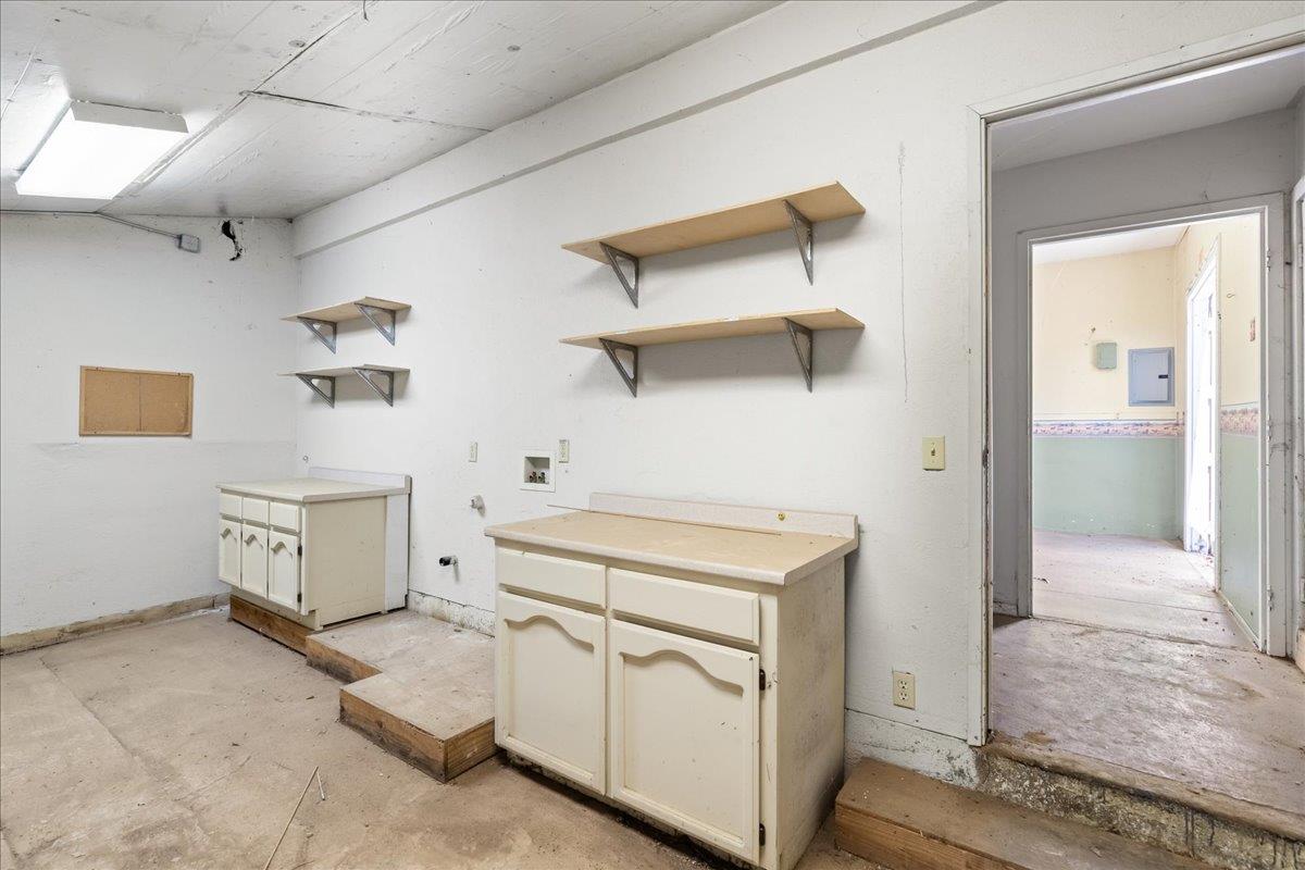 11501 Pioneer Ave, Oakdale, CA 95361