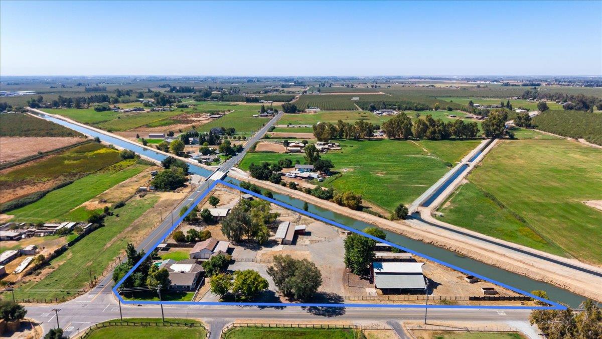 11501 Pioneer Ave, Oakdale, CA 95361