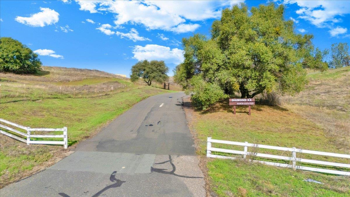 2460 Sulkey Ct, Copperopolis, CA 95228