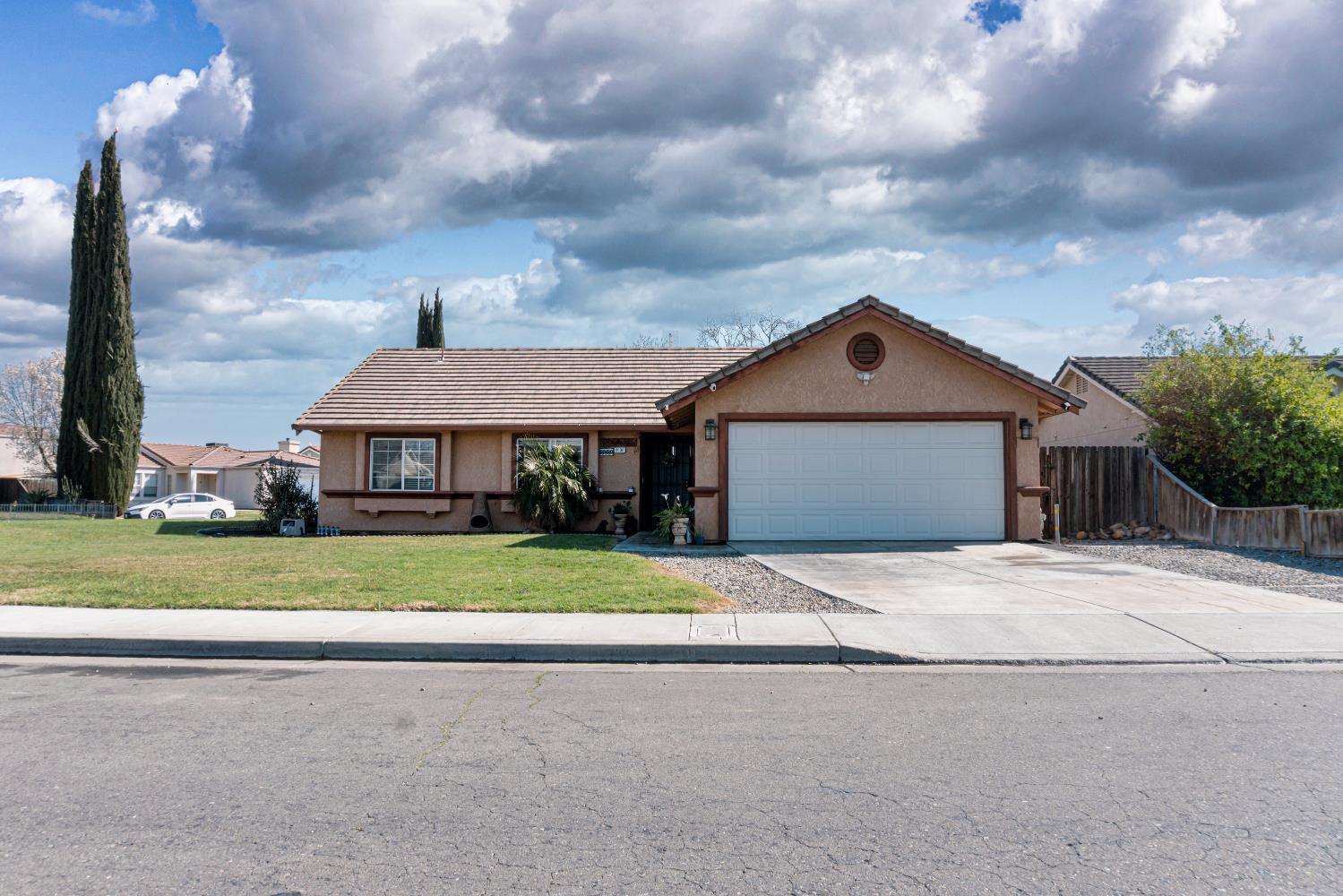 2030 Hastings Ave, Los Banos, CA 93635