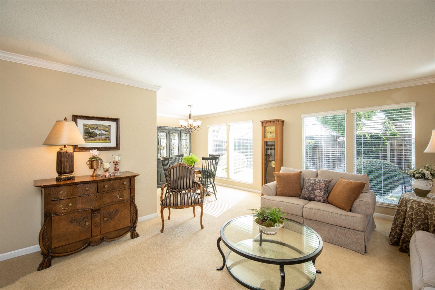 1904 Kendall Ave, Modesto, CA 95355