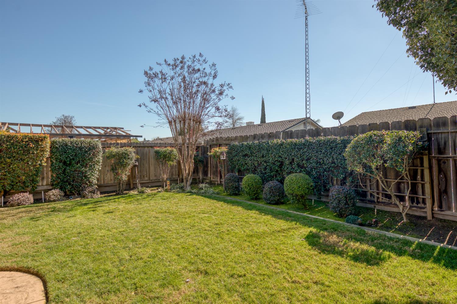 1904 Kendall Ave, Modesto, CA 95355