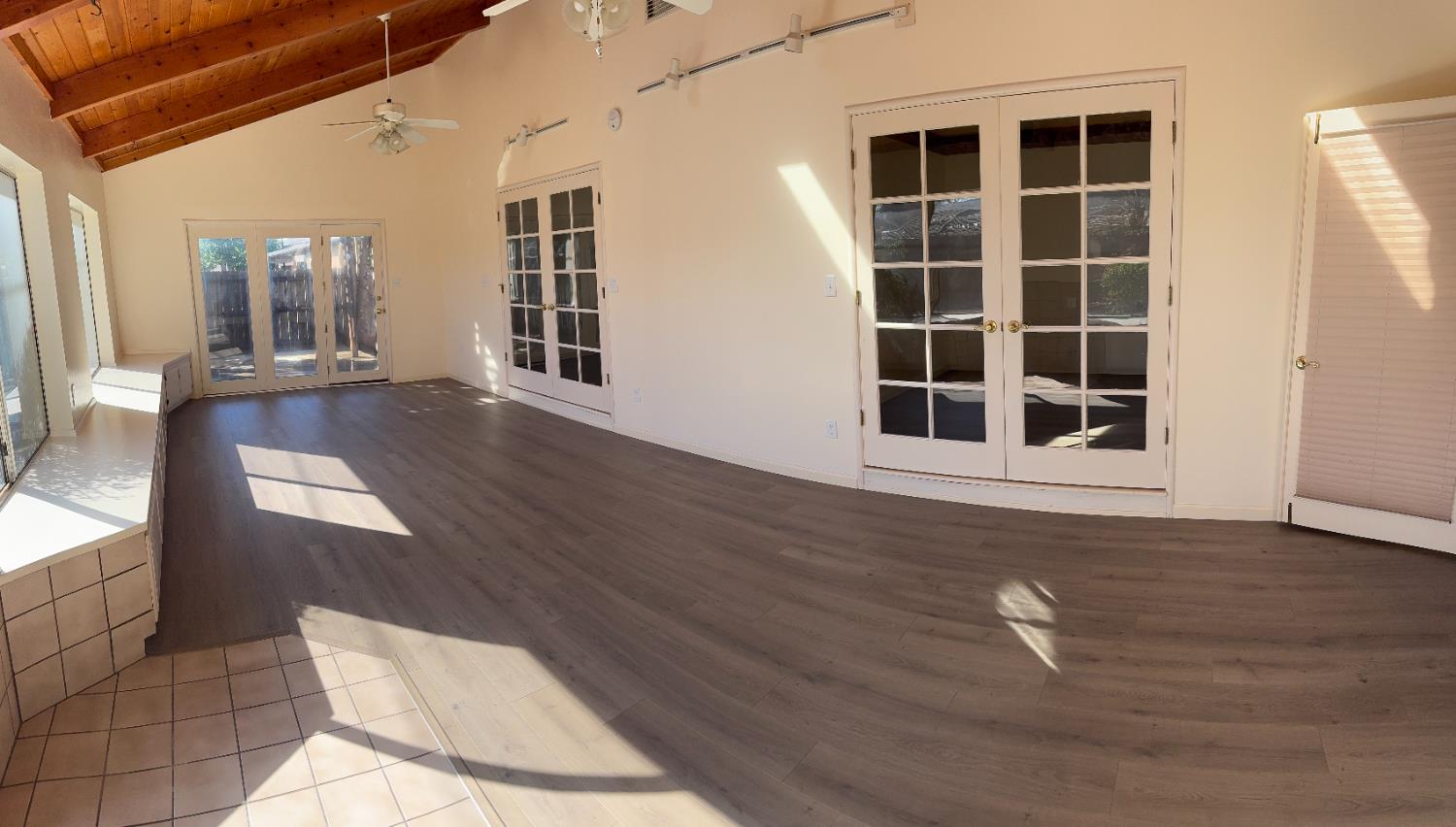 224 N Santa Ana St, Los Banos, CA 93635