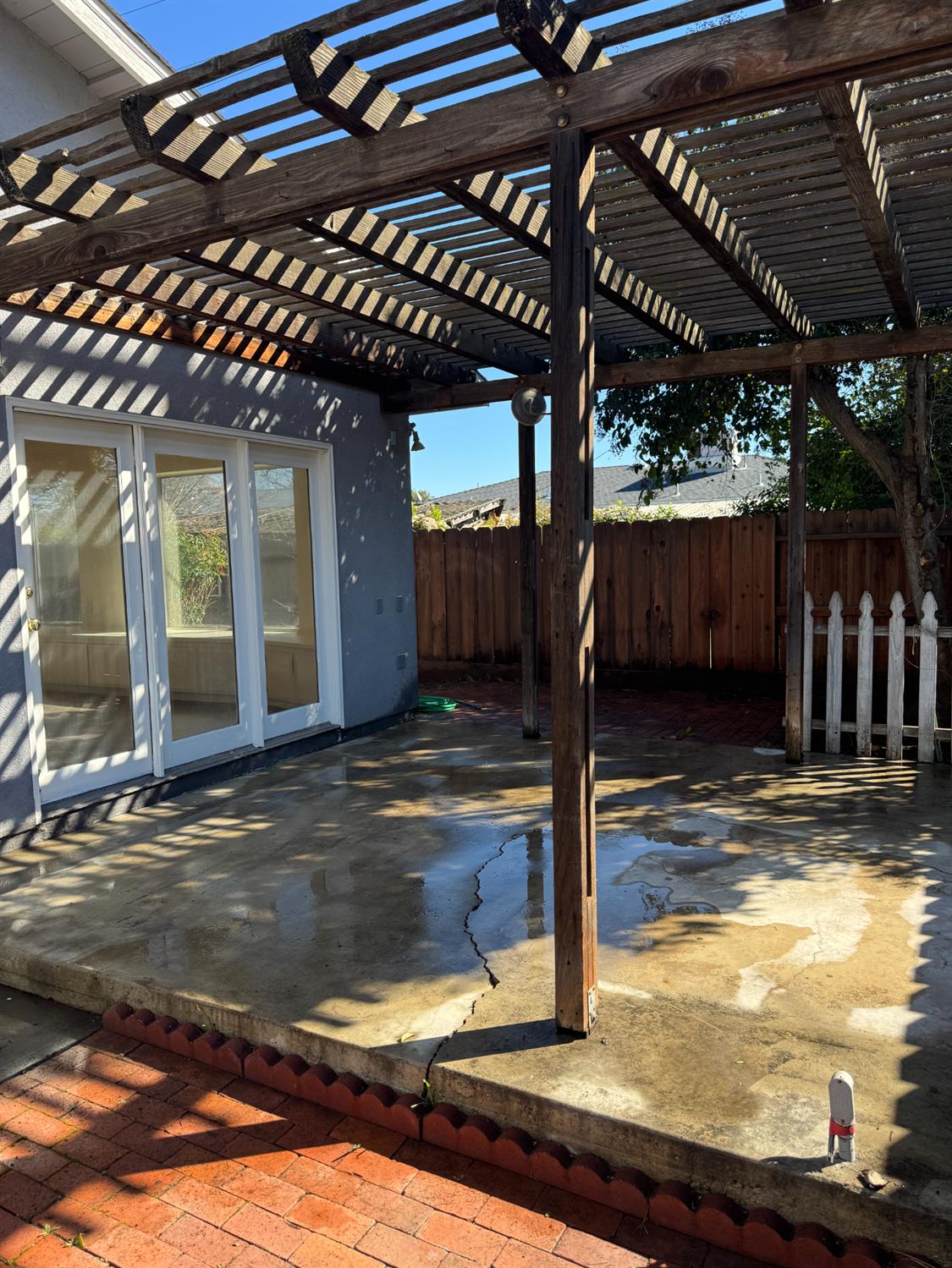 224 N Santa Ana St, Los Banos, CA 93635