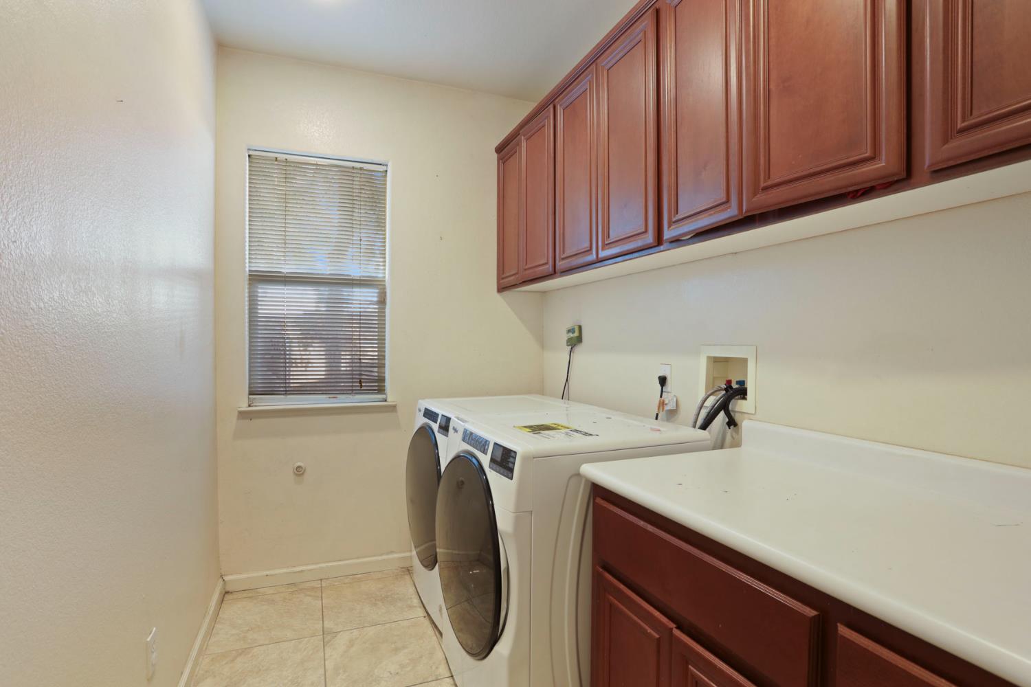 4666 Treasure Ct, Turlock, CA 95382