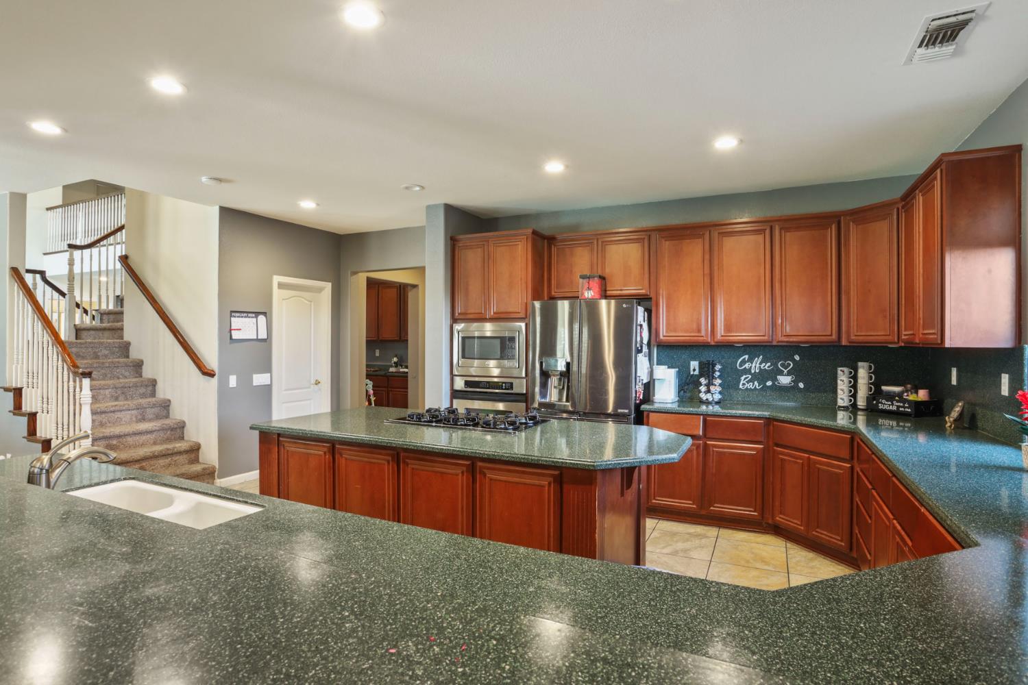 4666 Treasure Ct, Turlock, CA 95382