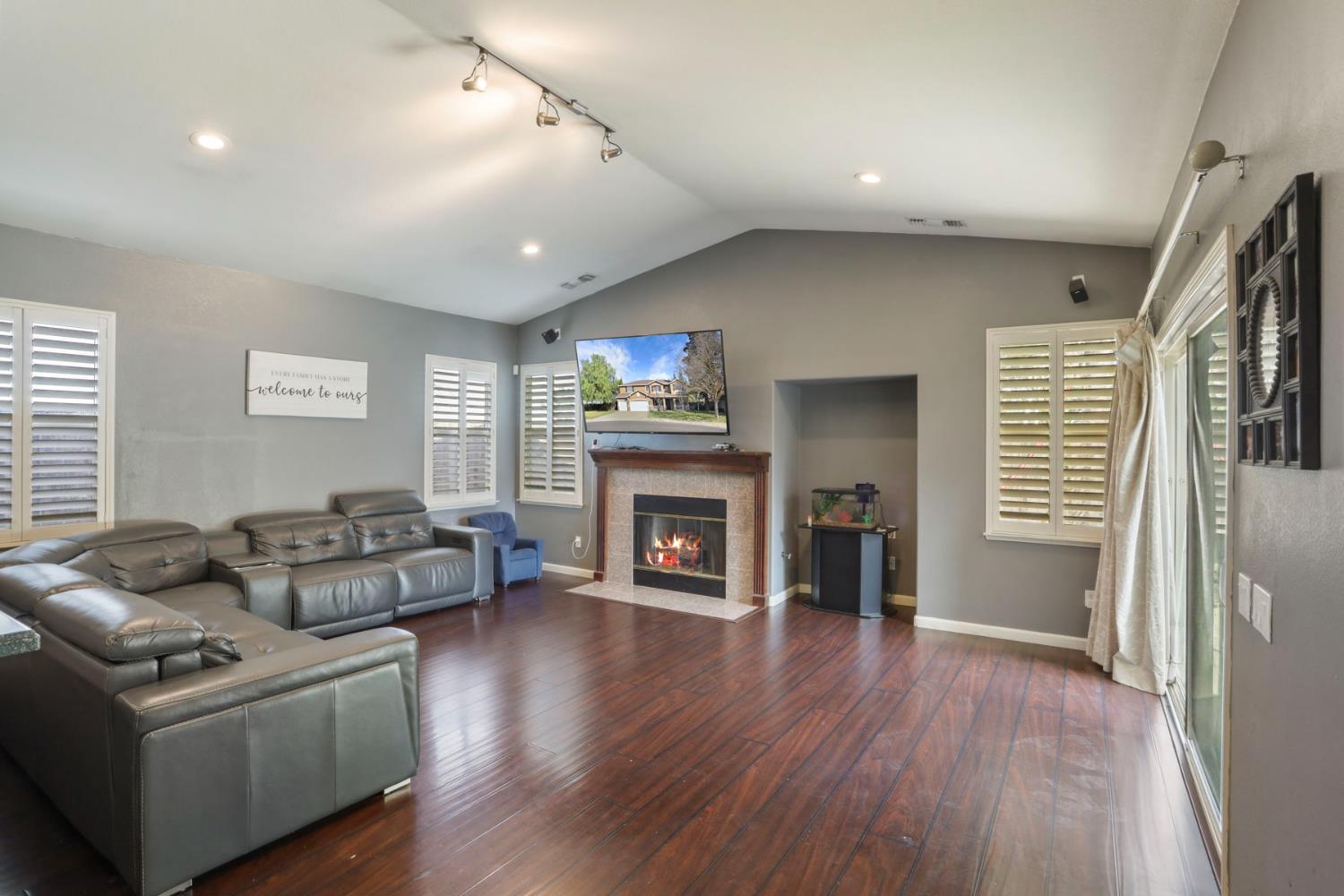 4666 Treasure Ct, Turlock, CA 95382