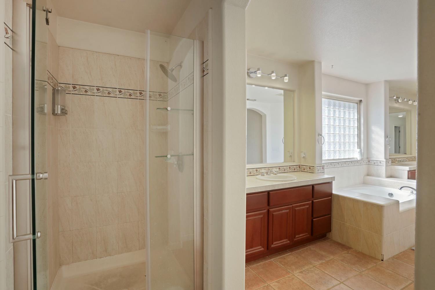 4666 Treasure Ct, Turlock, CA 95382