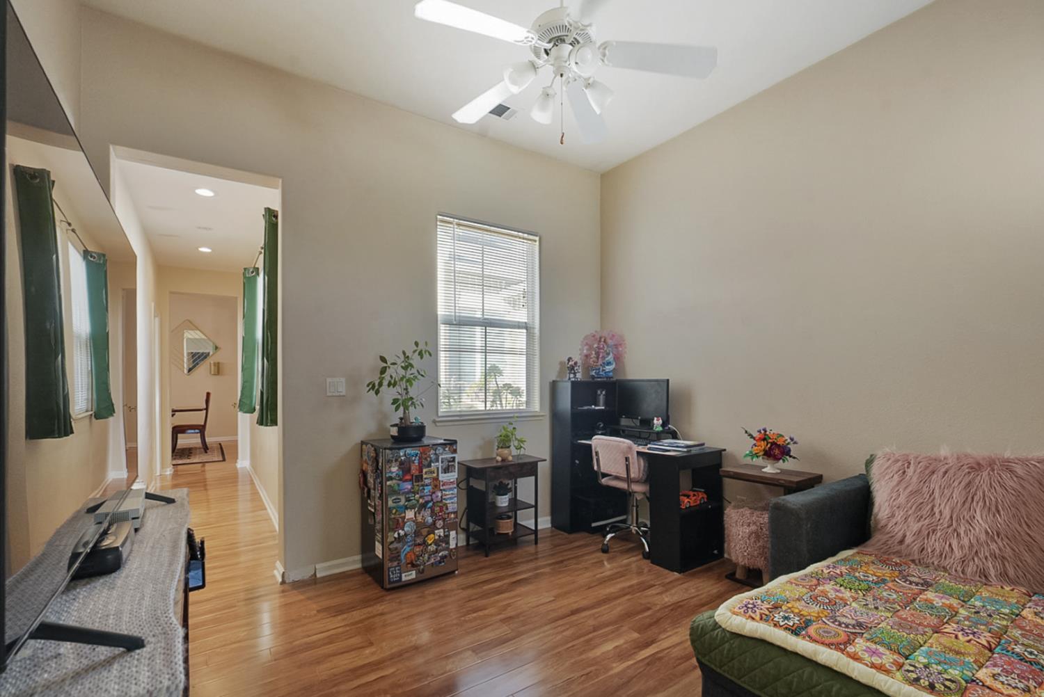 1051 Heartland Dr, Manteca, CA 95337