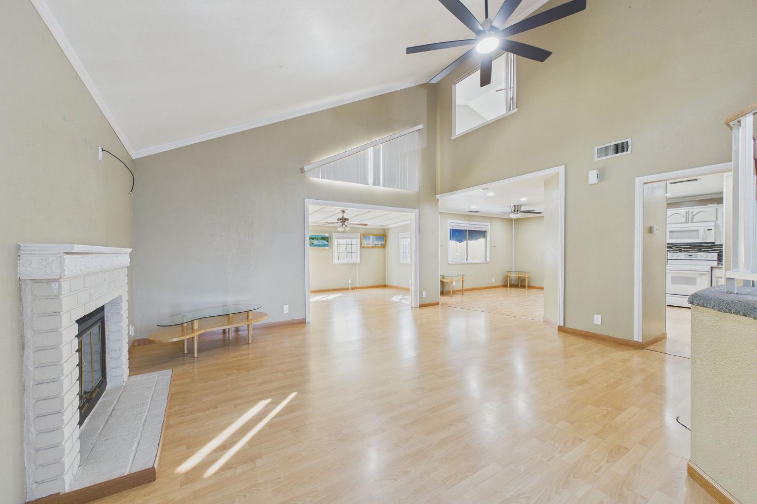 1912 Middelburg Ct, Modesto, CA 95356