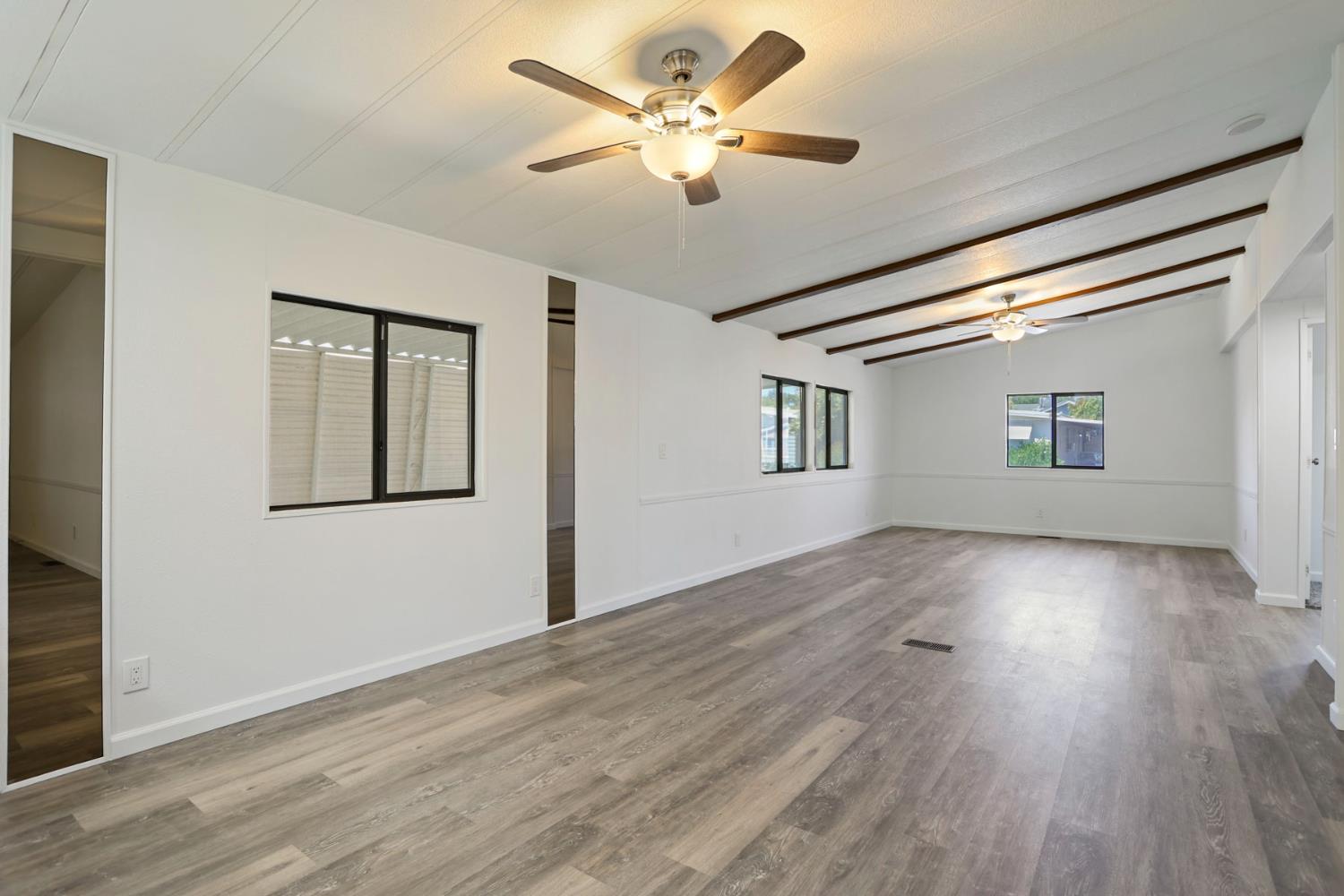 2124 Key West Ln, Modesto, CA 95350