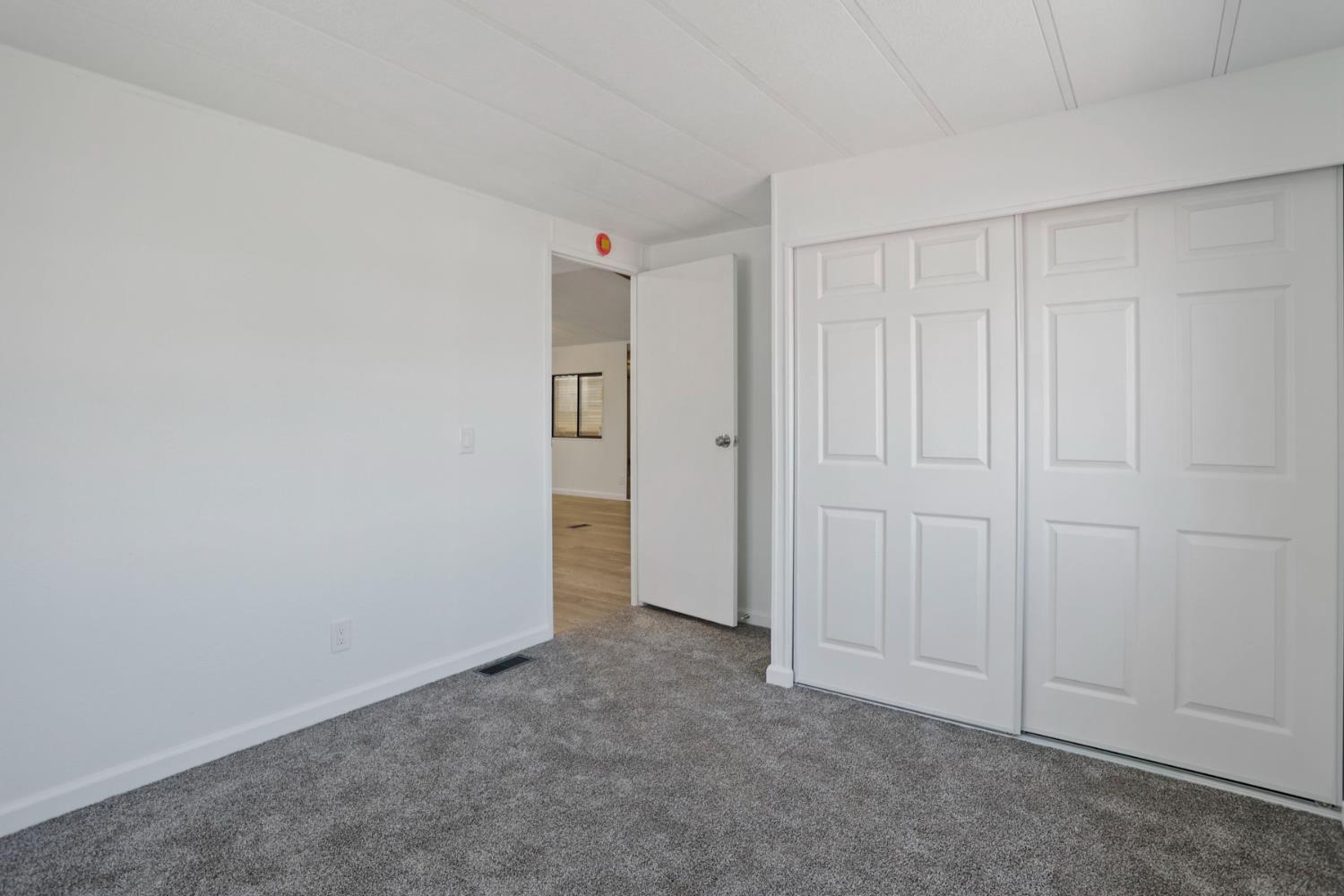 2124 Key West Ln, Modesto, CA 95350