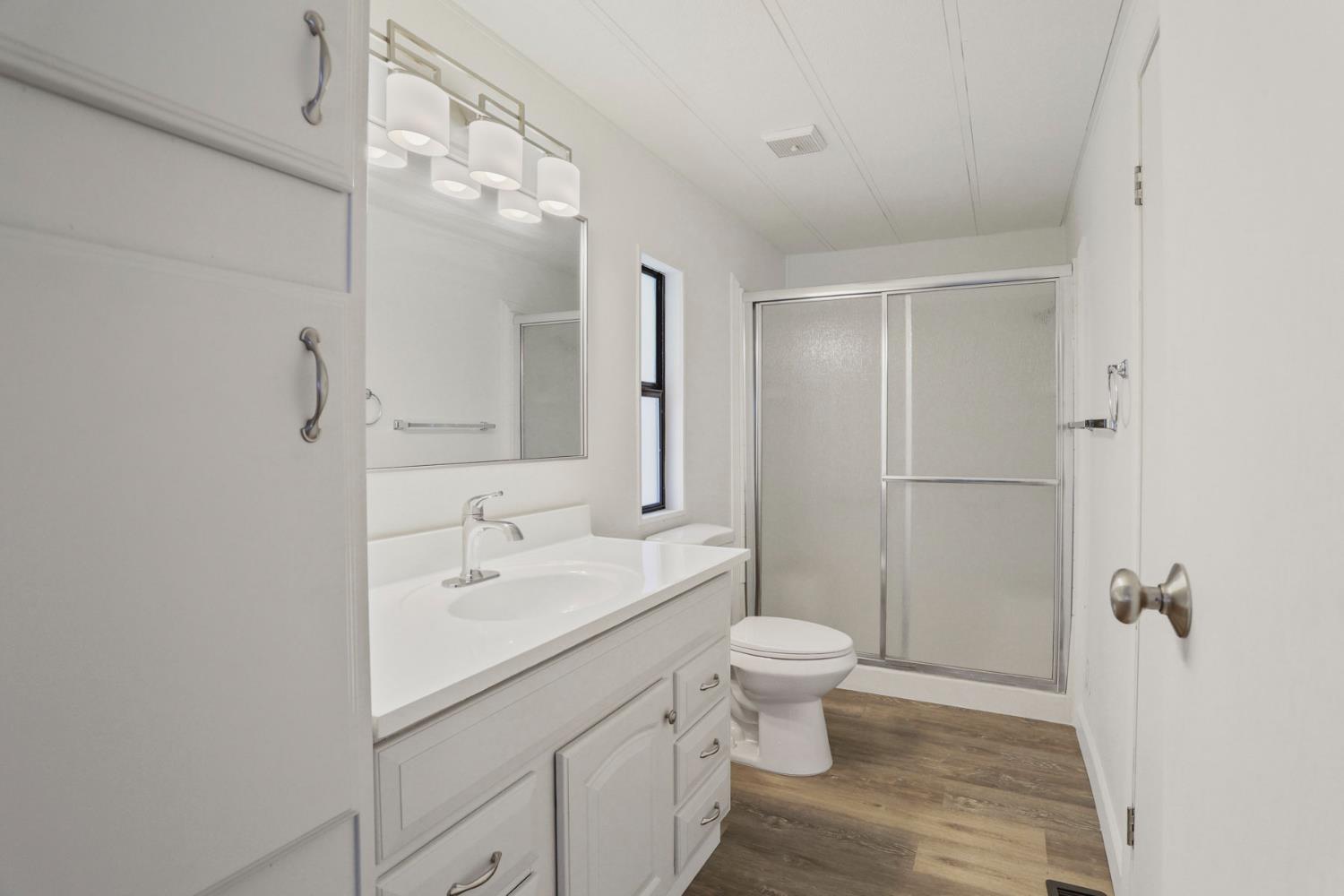 2124 Key West Ln, Modesto, CA 95350