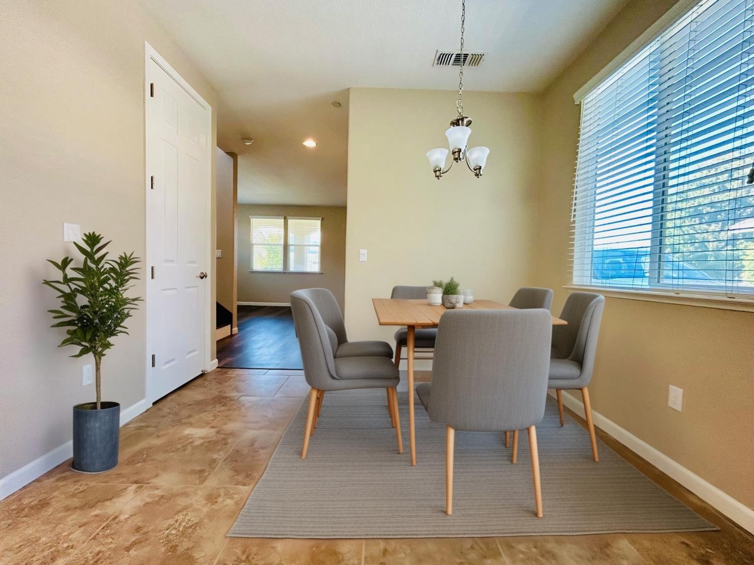 4638 Cherry Blossom Ln, Turlock, CA 95382