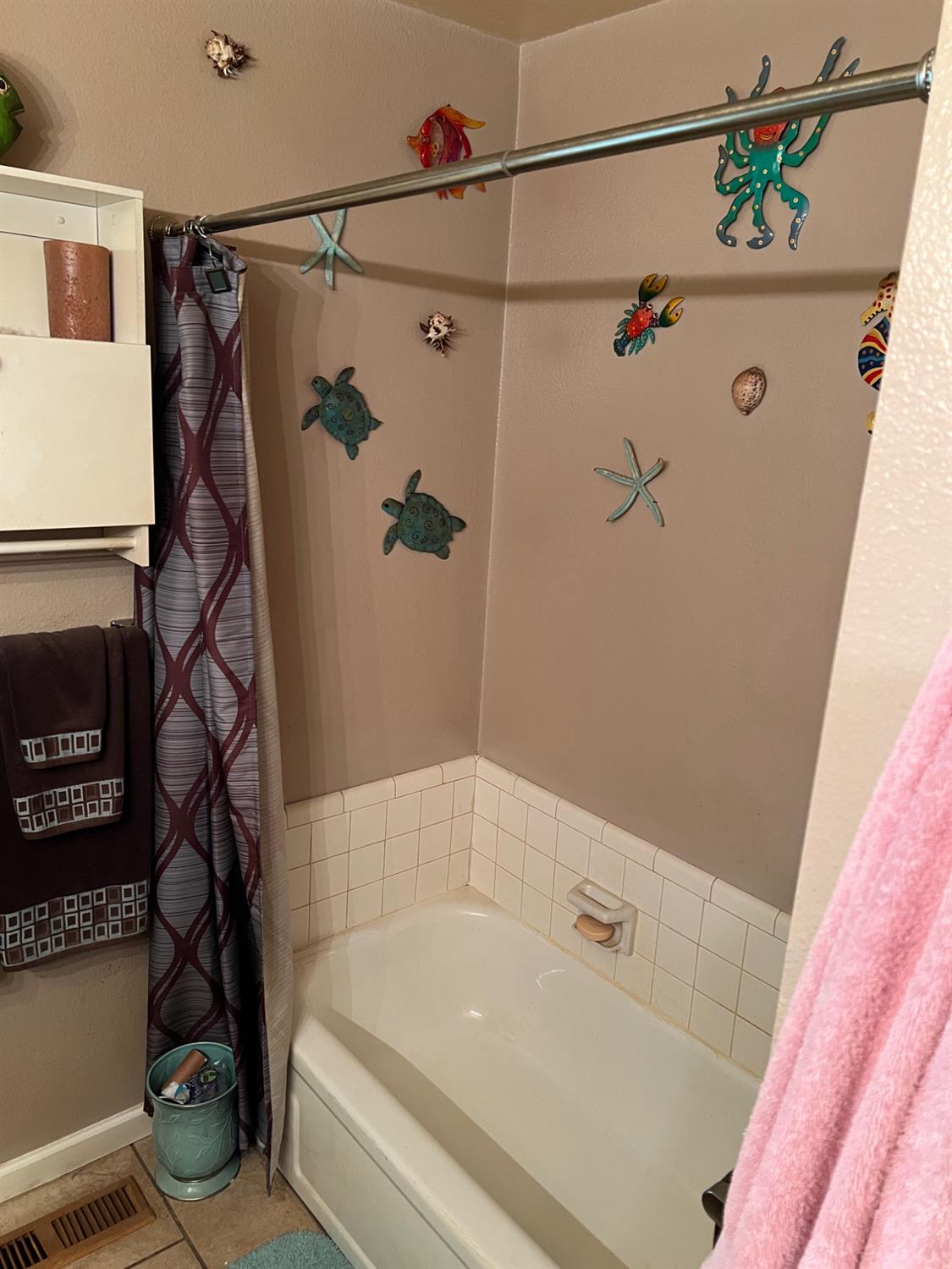 750 Coralwood Rd, Modesto, CA 95356