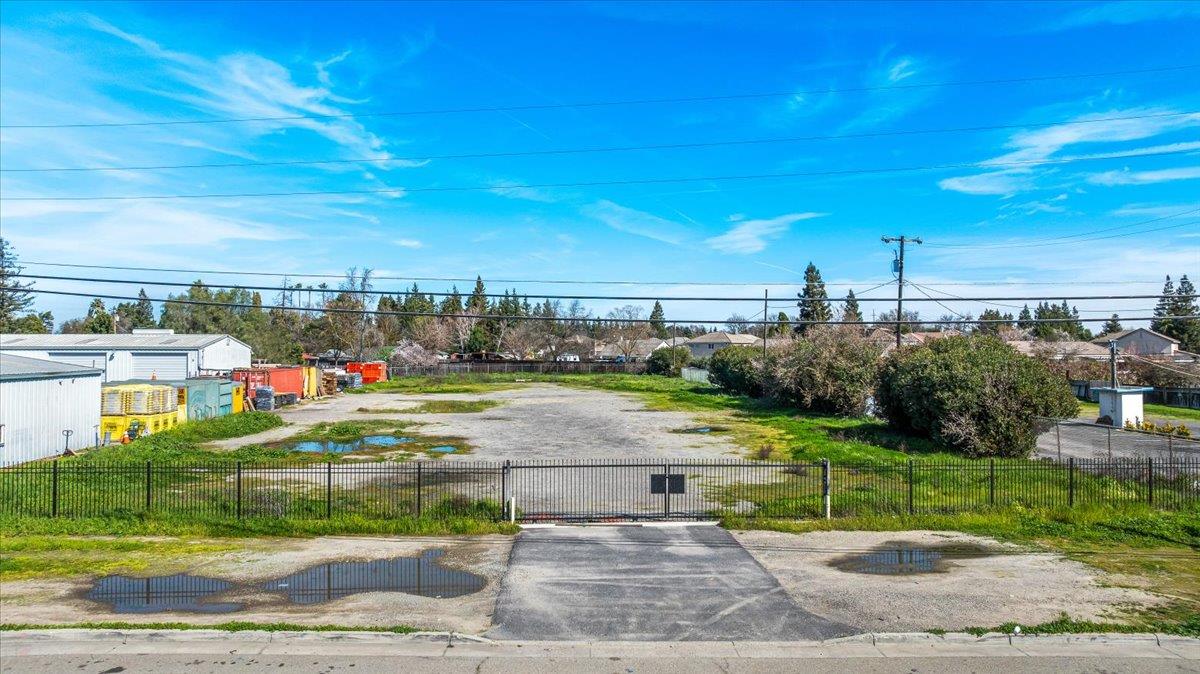 341 S PARALLEL Ave, Ripon, CA 95366