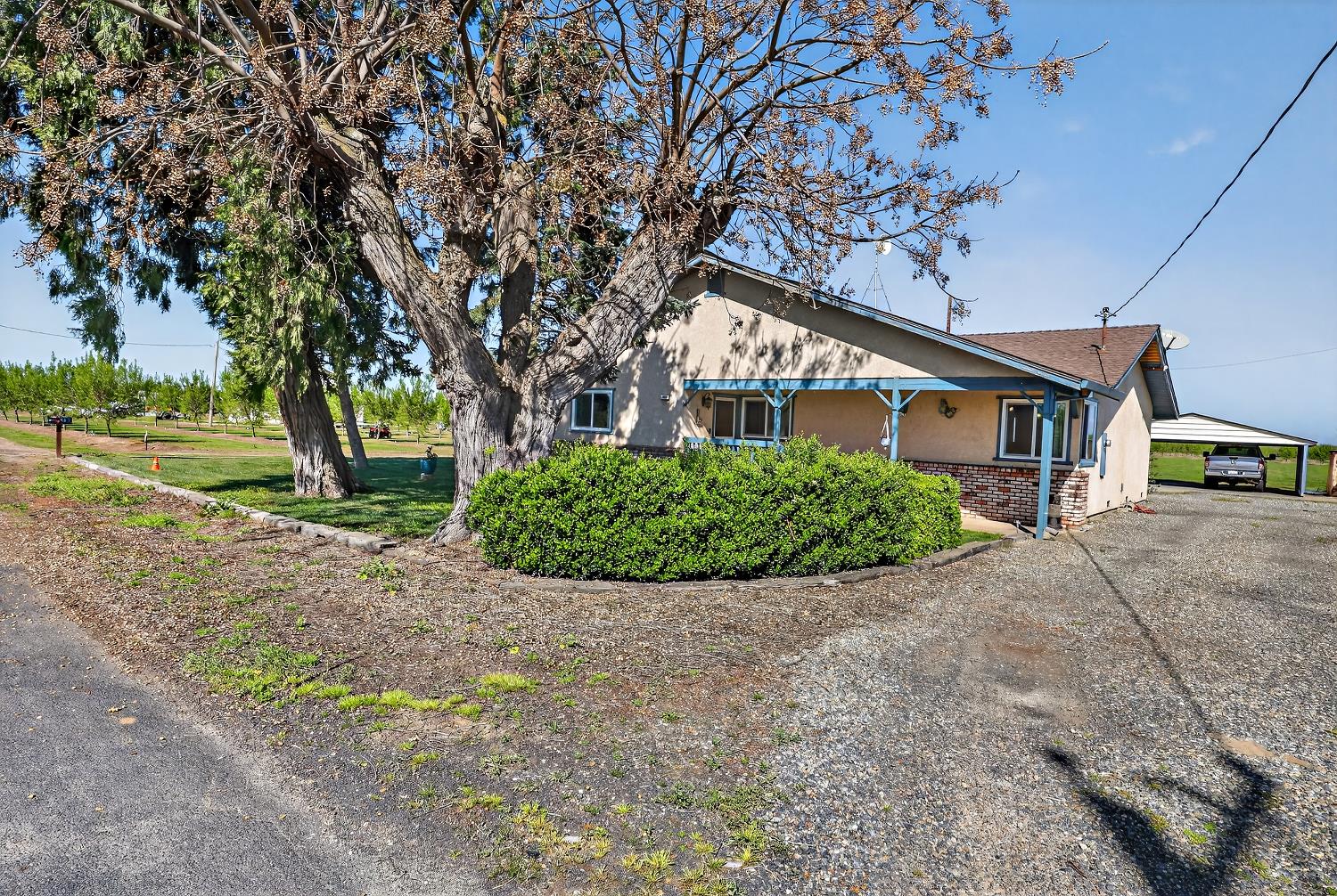 13807 Dallas Rd, Hickman, CA 95323