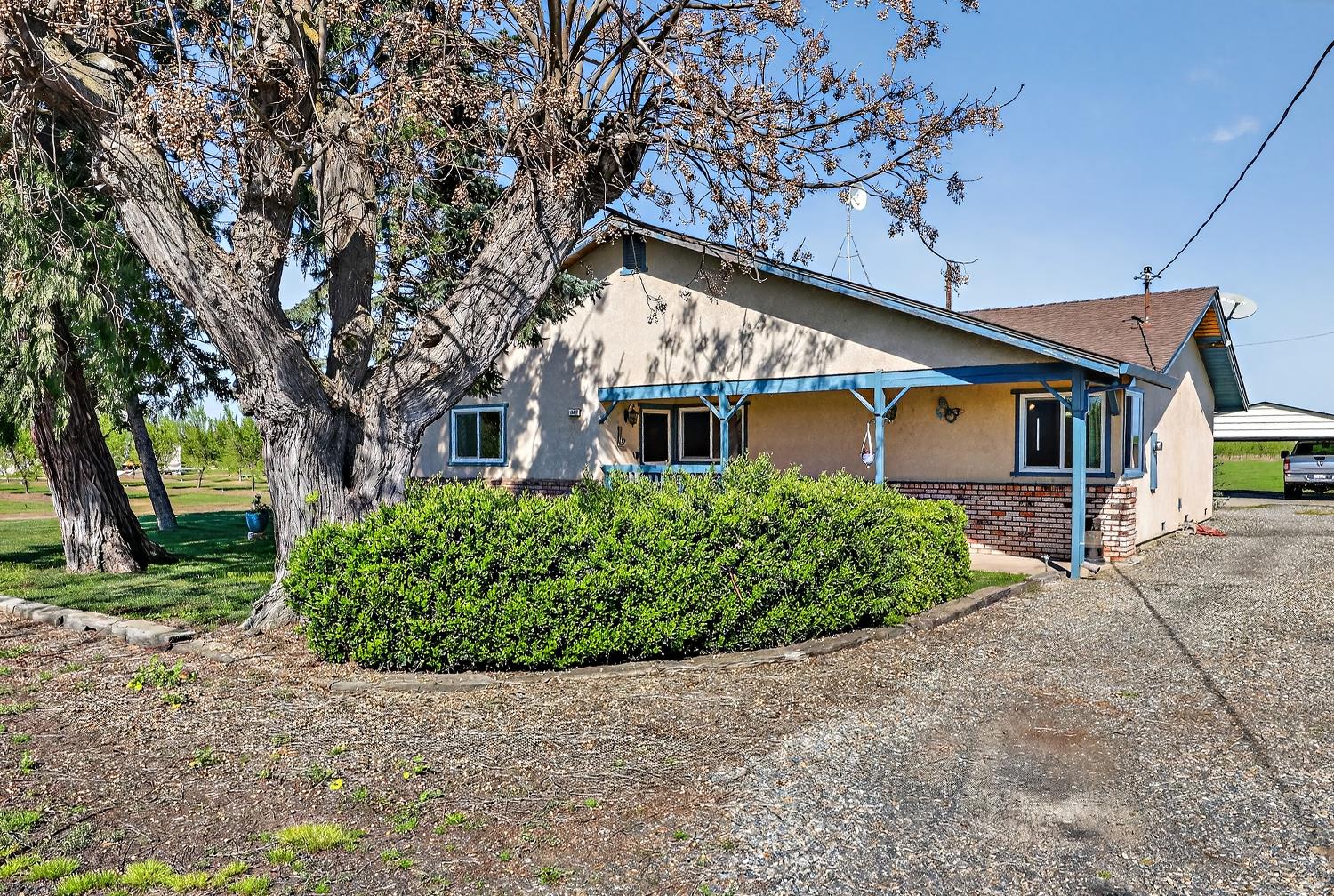 13807 Dallas Rd, Hickman, CA 95323