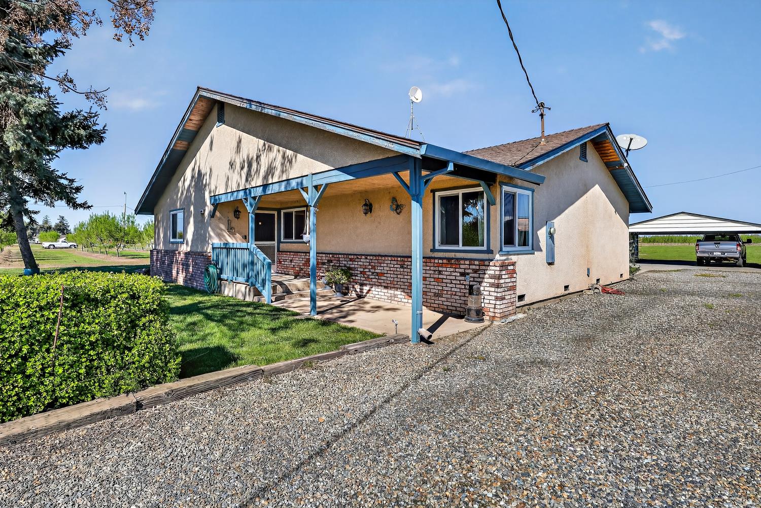 13807 Dallas Rd, Hickman, CA 95323