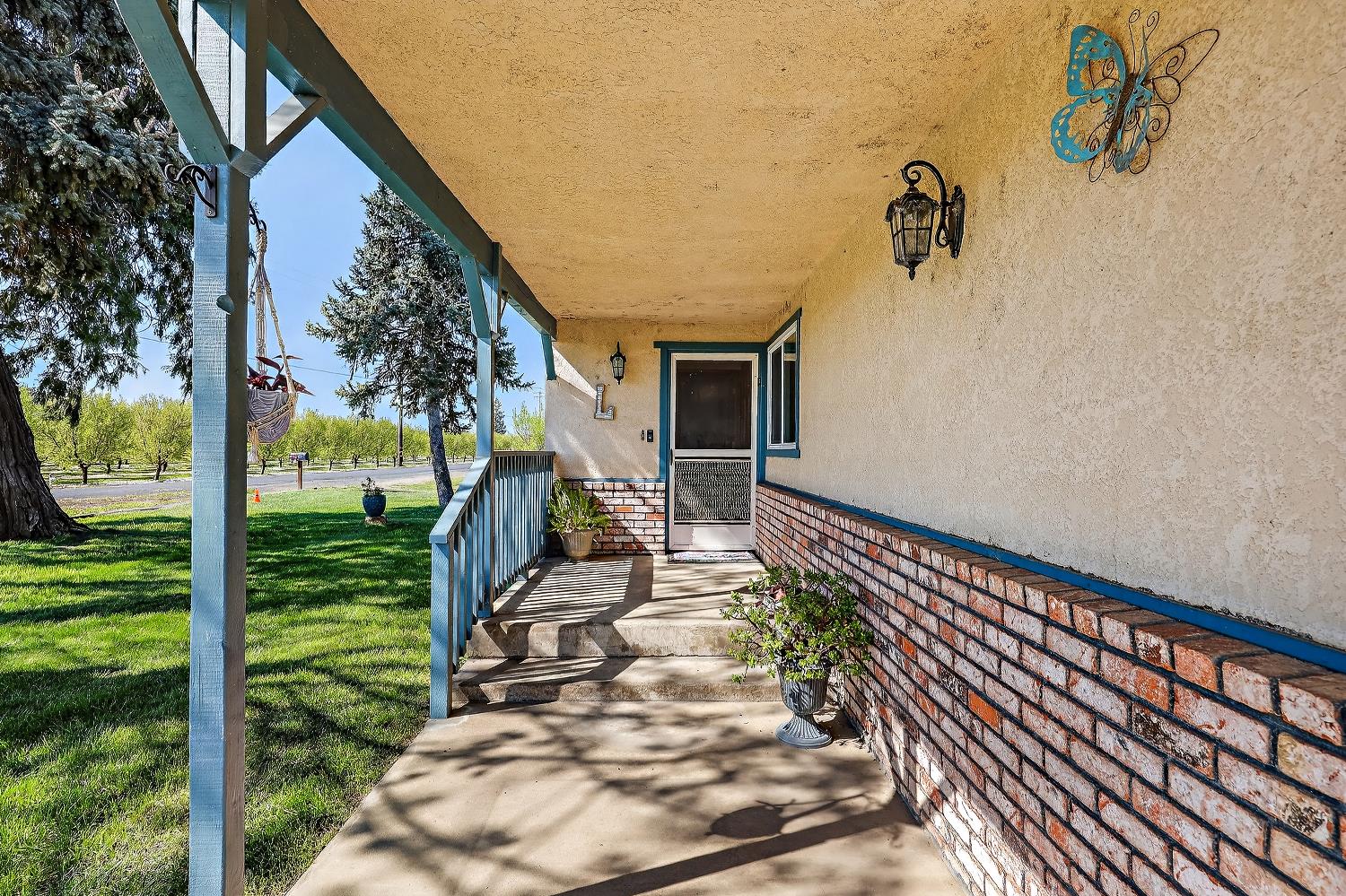 13807 Dallas Rd, Hickman, CA 95323