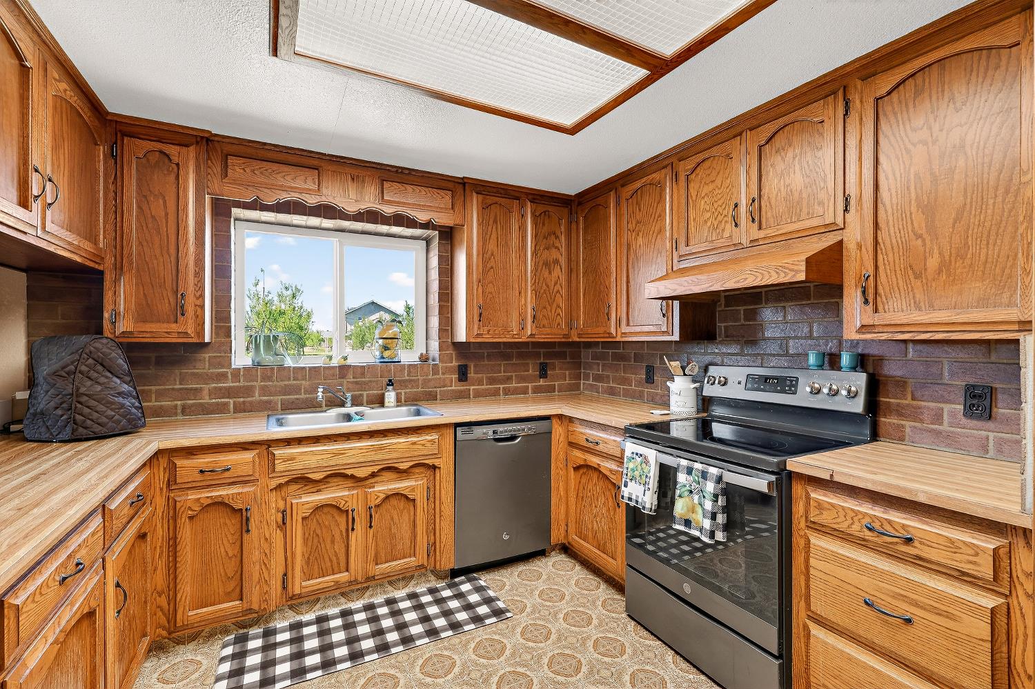 13807 Dallas Rd, Hickman, CA 95323