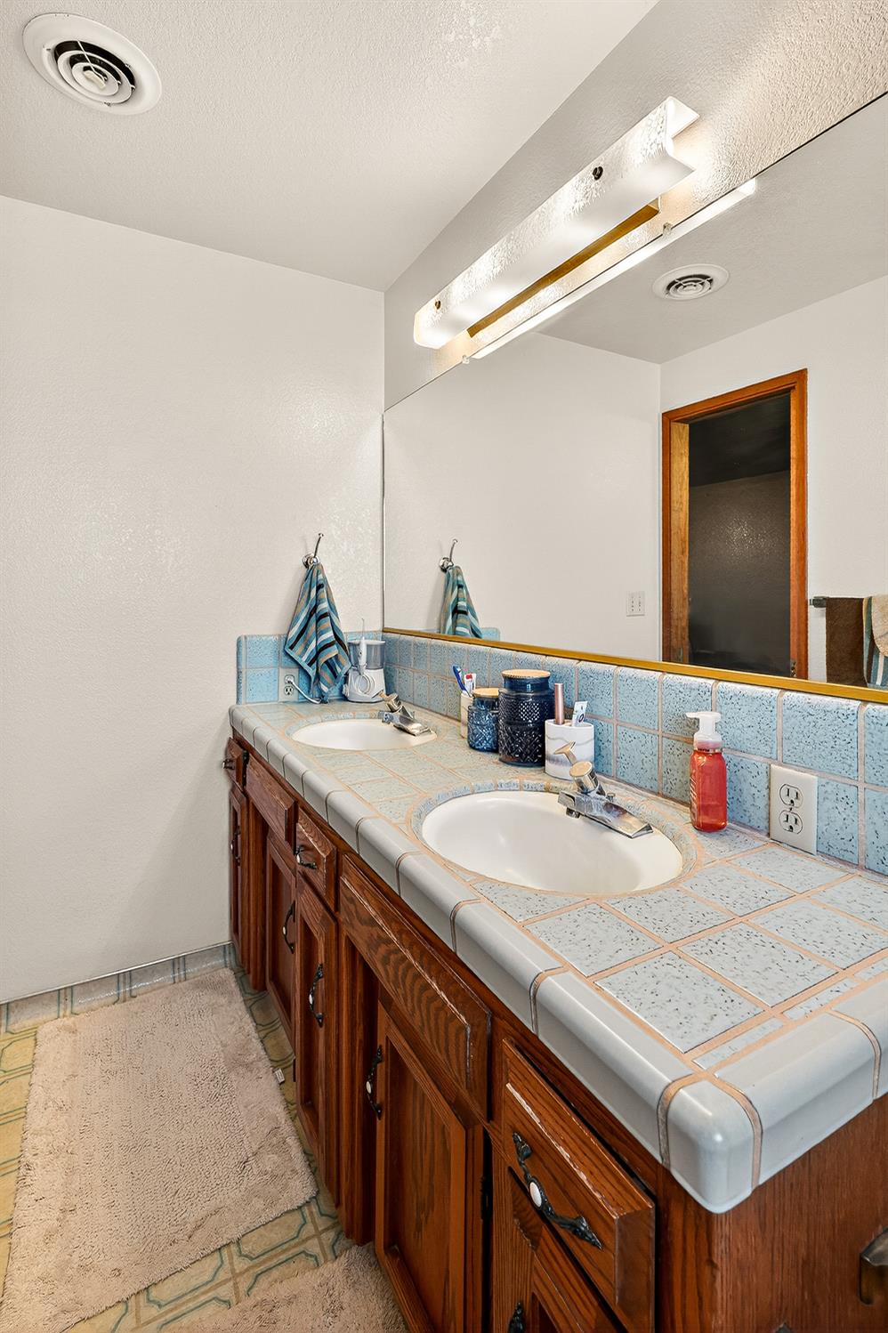 13807 Dallas Rd, Hickman, CA 95323