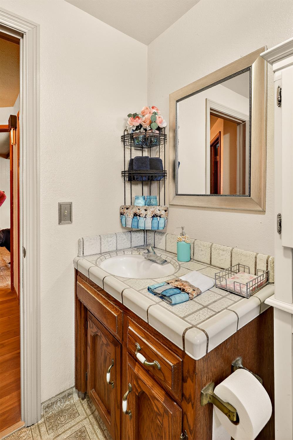 13807 Dallas Rd, Hickman, CA 95323