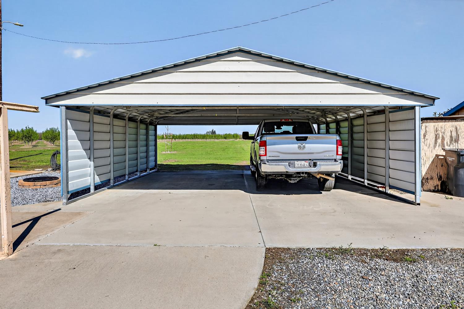 13807 Dallas Rd, Hickman, CA 95323