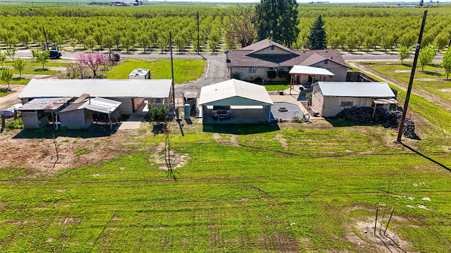 13807 Dallas Rd, Hickman, CA 95323