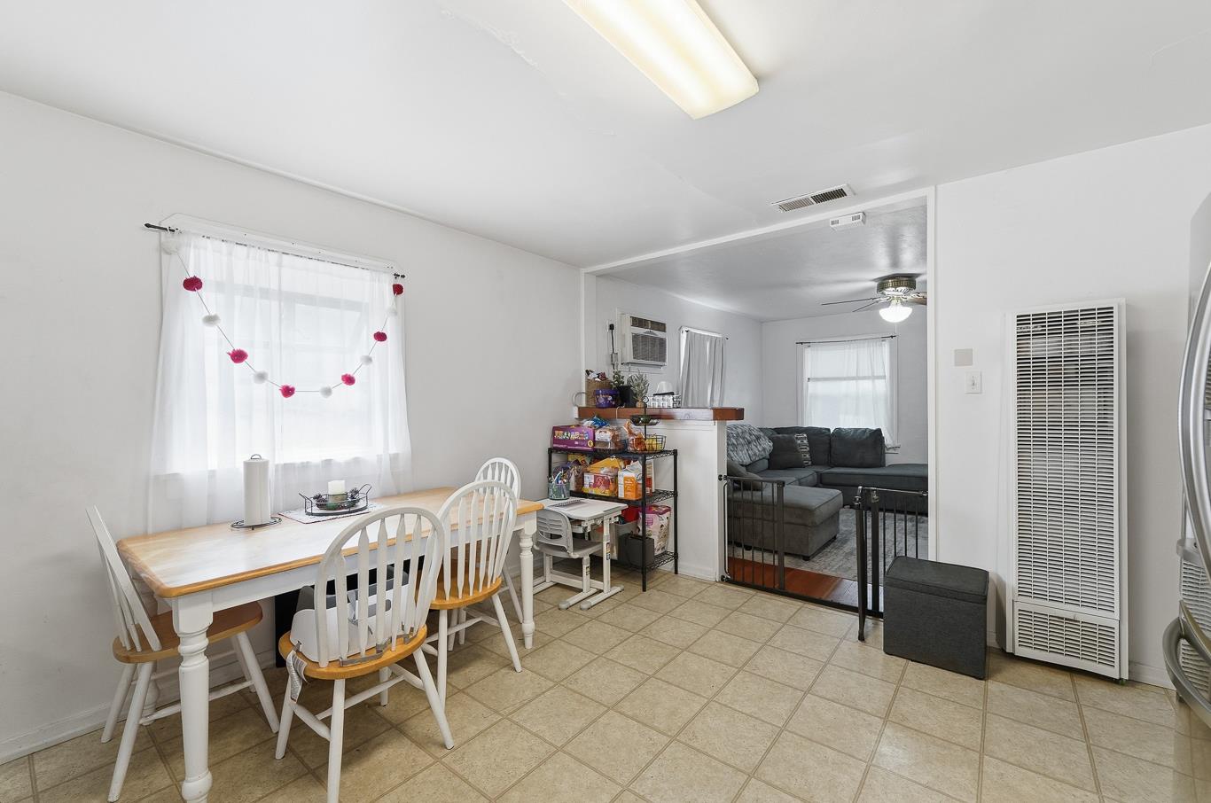 237 Church Ave, Oakdale, CA 95361