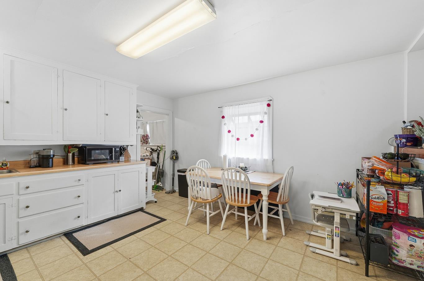 237 Church Ave, Oakdale, CA 95361