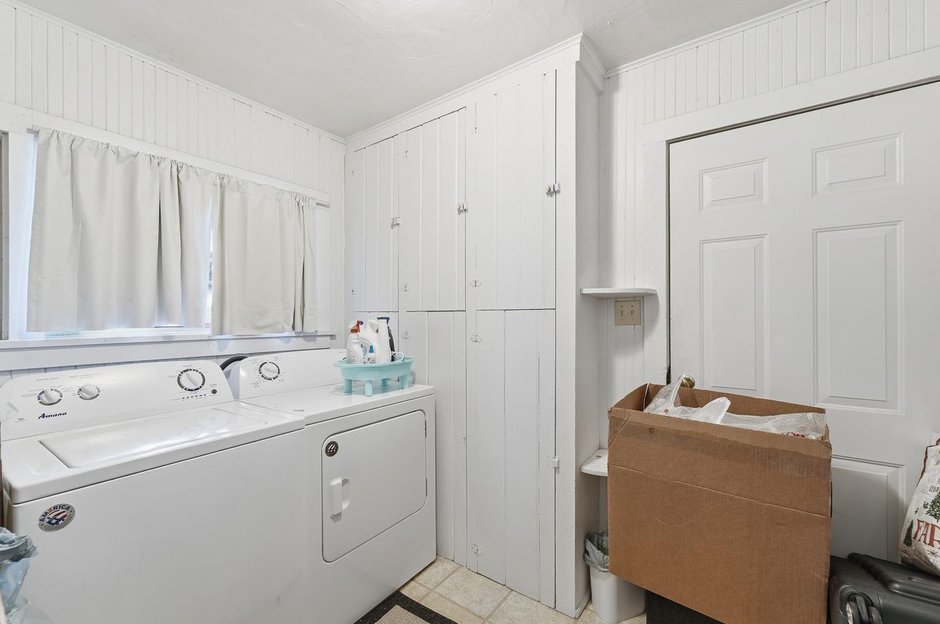 237 Church Ave, Oakdale, CA 95361