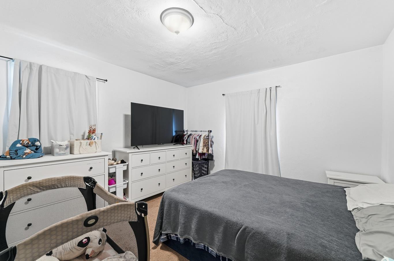 237 Church Ave, Oakdale, CA 95361