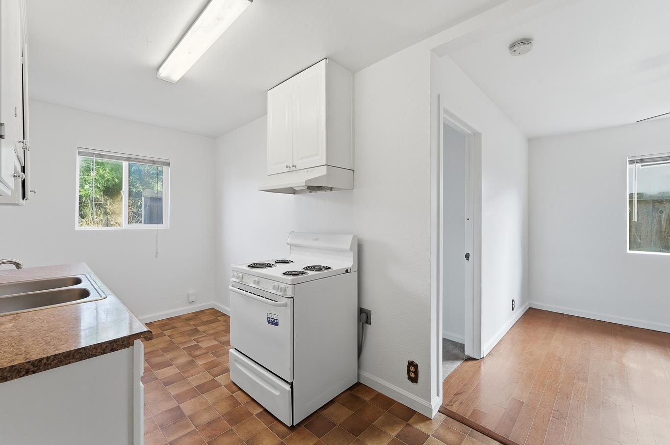 237 Church Ave, Oakdale, CA 95361