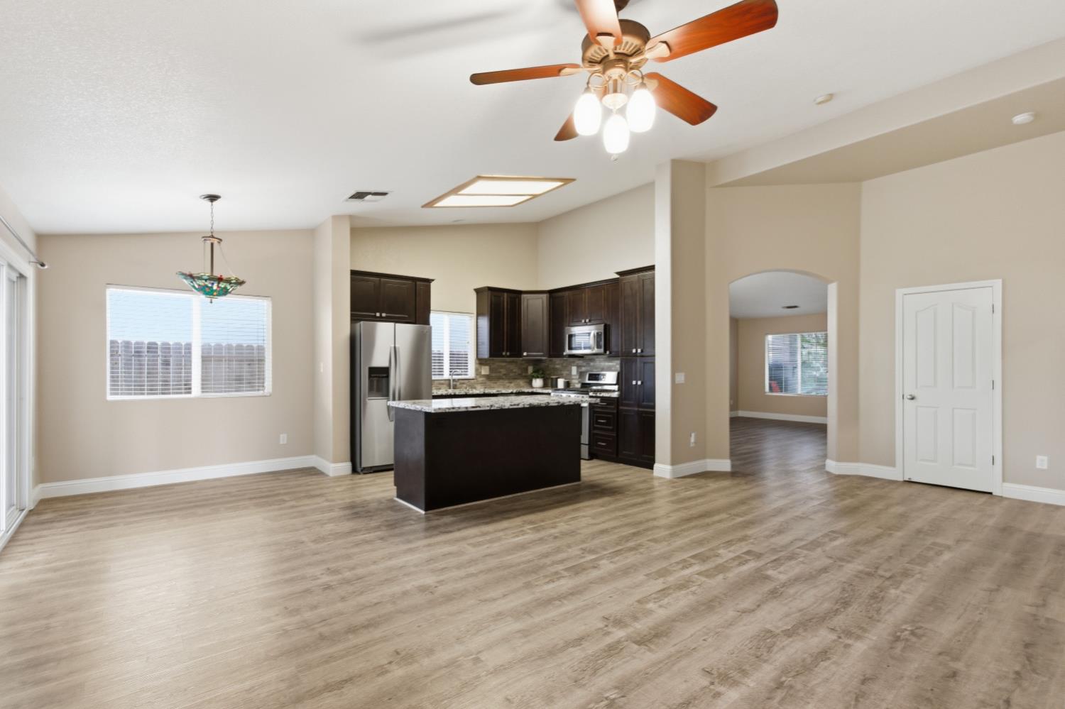 2089 Patriotic Dr, Atwater, CA 95301