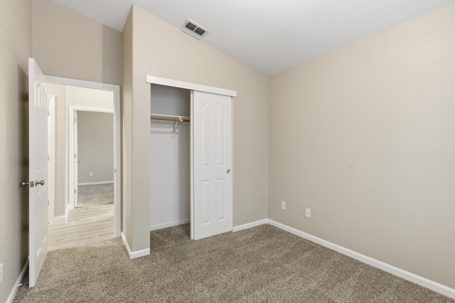 2089 Patriotic Dr, Atwater, CA 95301