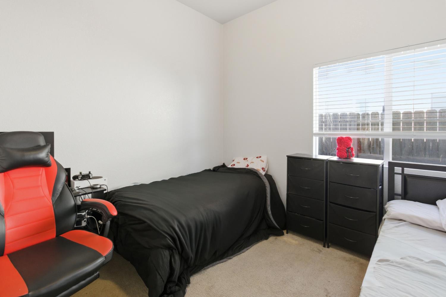 21688 Hanlon Ave, Dos Palos, CA 93620