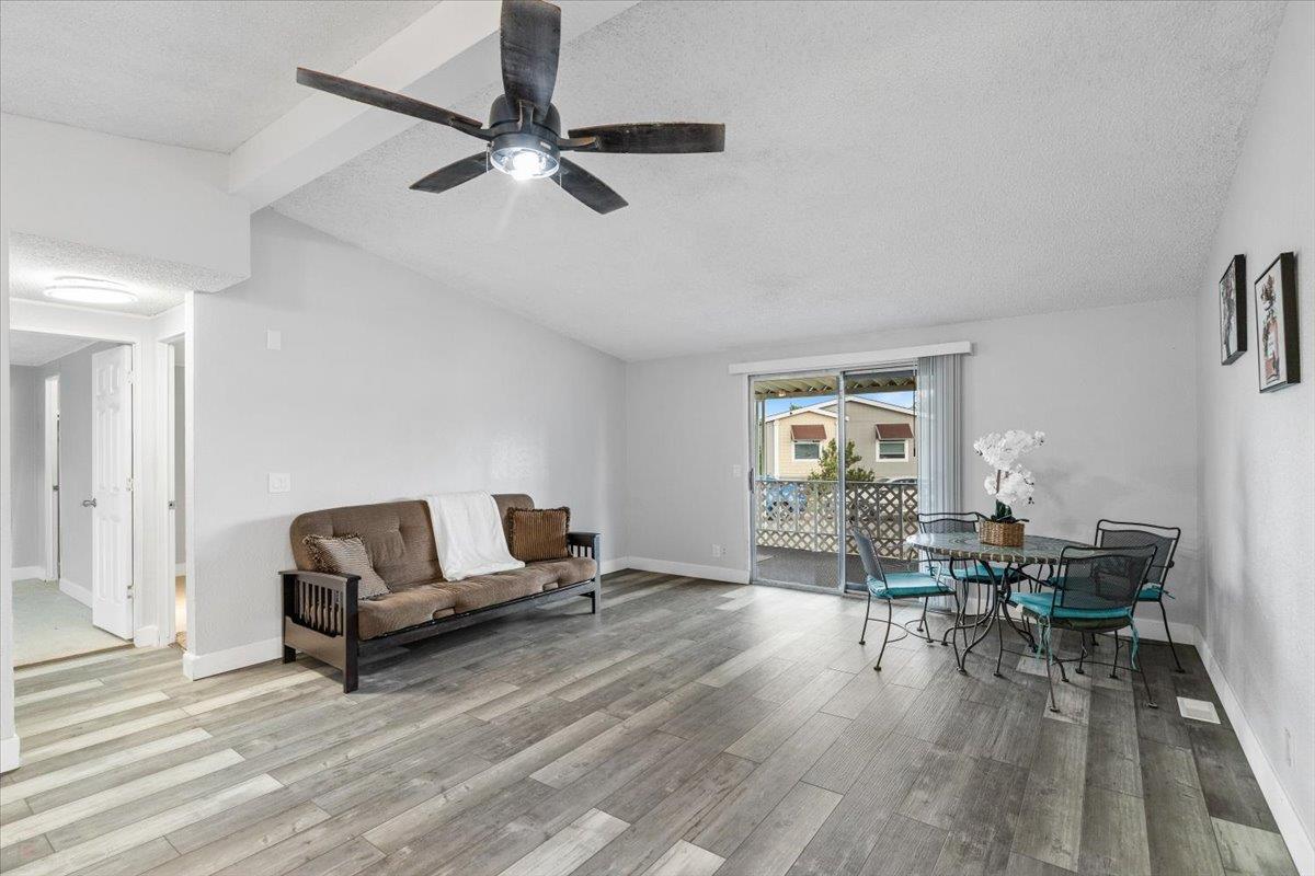 5901 Newbrook Cir #117, Riverbank, CA 95367