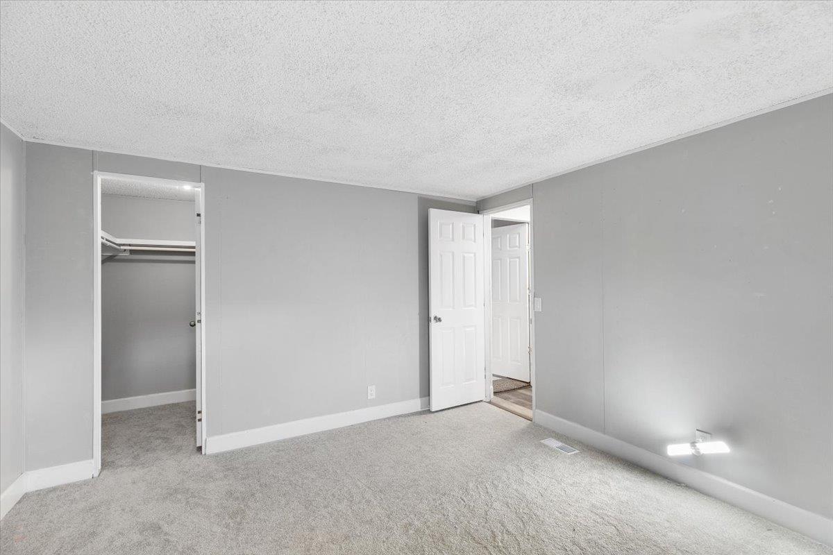 5901 Newbrook Cir #117, Riverbank, CA 95367