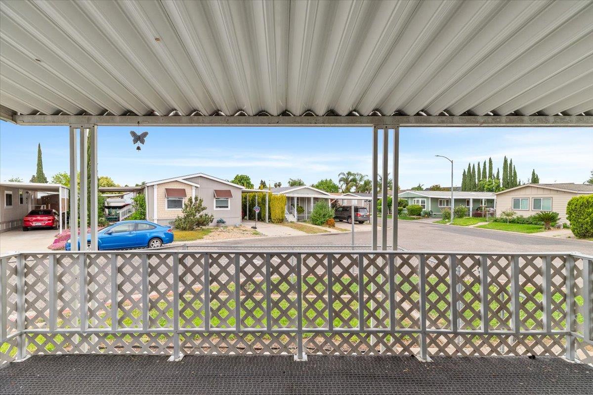 5901 Newbrook Cir #117, Riverbank, CA 95367