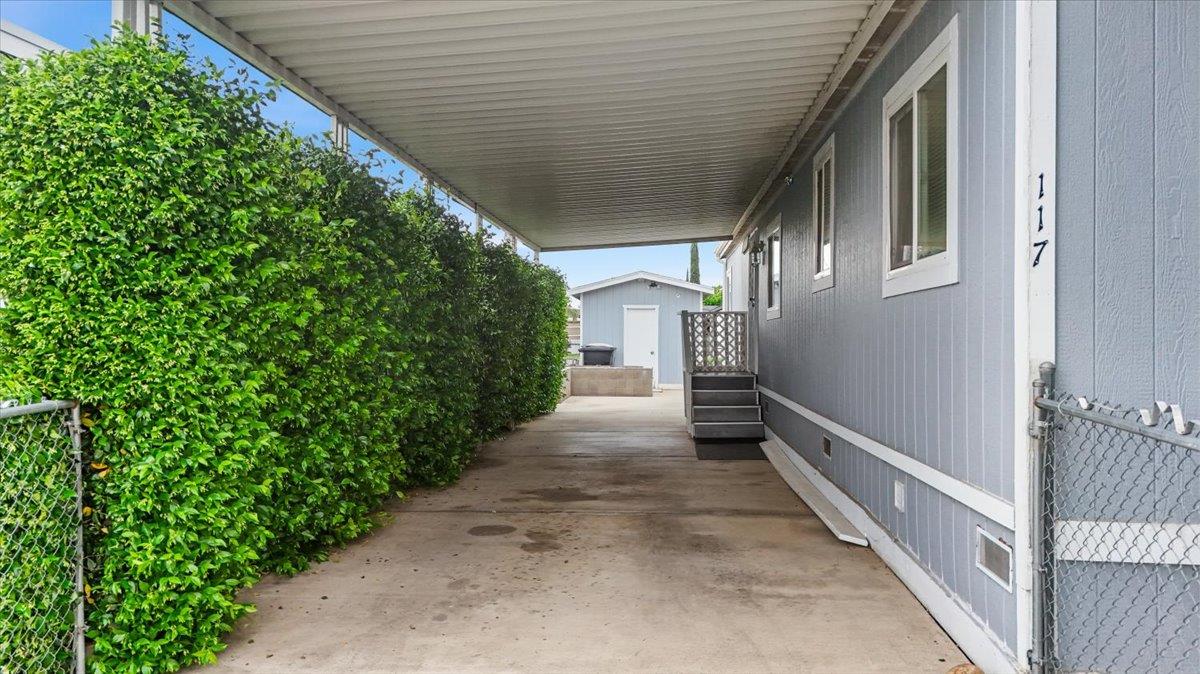 5901 Newbrook Cir #117, Riverbank, CA 95367