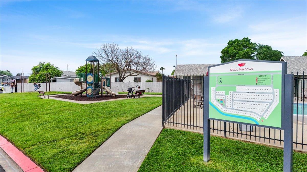 5901 Newbrook Cir #117, Riverbank, CA 95367