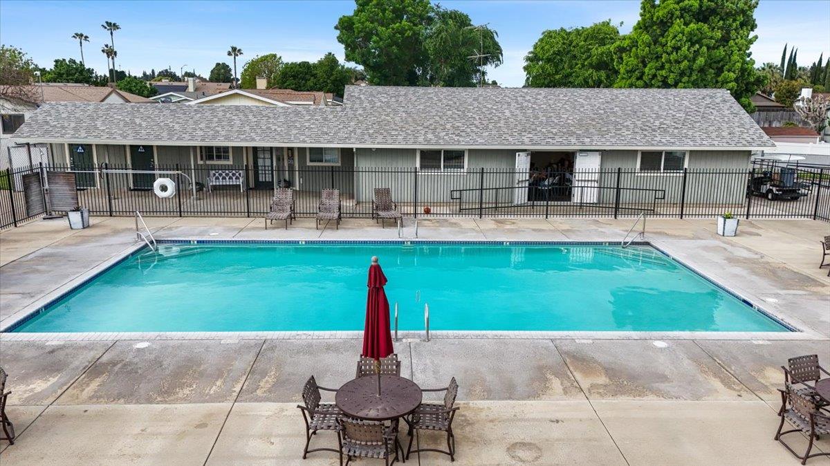 5901 Newbrook Cir #117, Riverbank, CA 95367