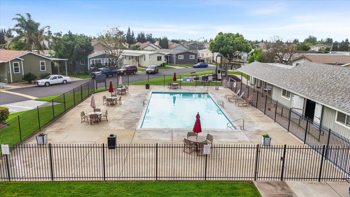 5901 Newbrook Cir #117, Riverbank, CA 95367