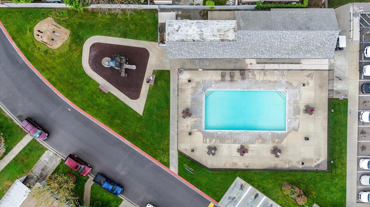 5901 Newbrook Cir #117, Riverbank, CA 95367