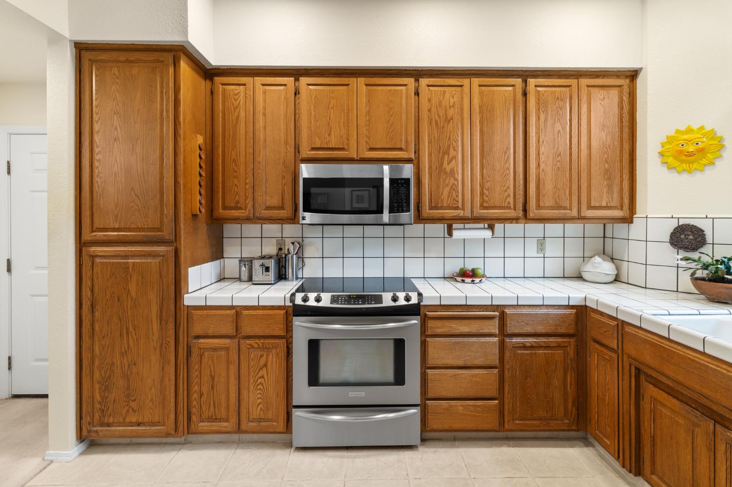 1153 Copper Lantern Ct, Modesto, CA 95355